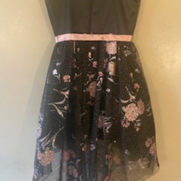 Sequin Hearts Dress - Black and Pink Hi-Low w/Flower Print (Girls Size 7) - $20 - Picture 5 of 10